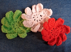 Read more about the article Crochet Flower with 9 Petals