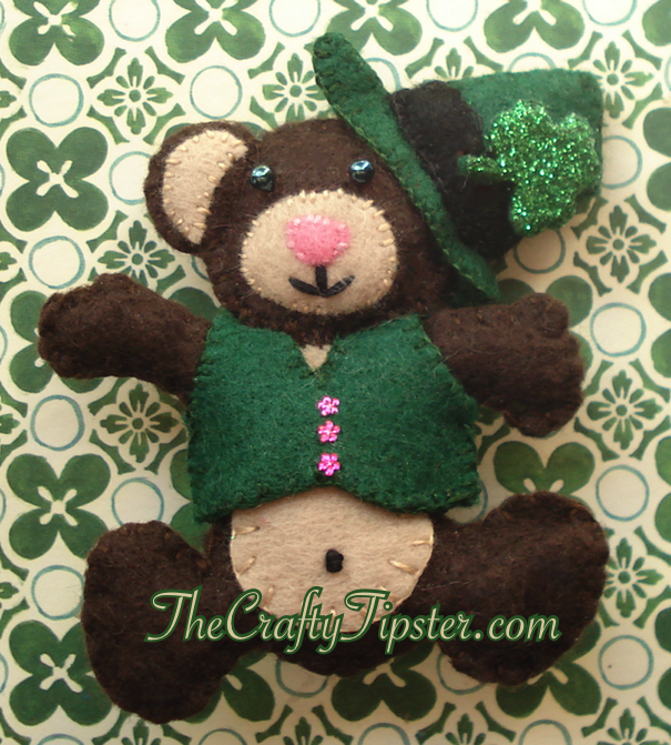 Read more about the article St. Patrick’s Day Bear & Pattern